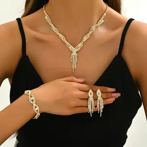 Unice Gold Bride Necklace Earrings Set Bridal Wedding Jewelry Sets Rhinestone Prom Costume Choker Necklaces for Women