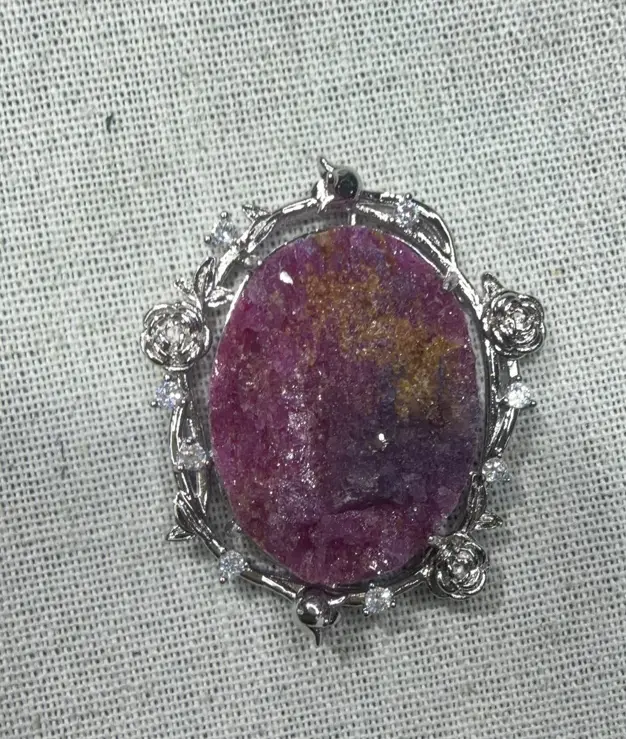 Wen(17232)gc.Ruby pendant