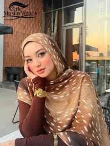 Women's Bohemian Watercolor Deer Print Turban Hijab, Casual Street Headscarf Model, Jersey Hijabs Suitable for Different Occasions