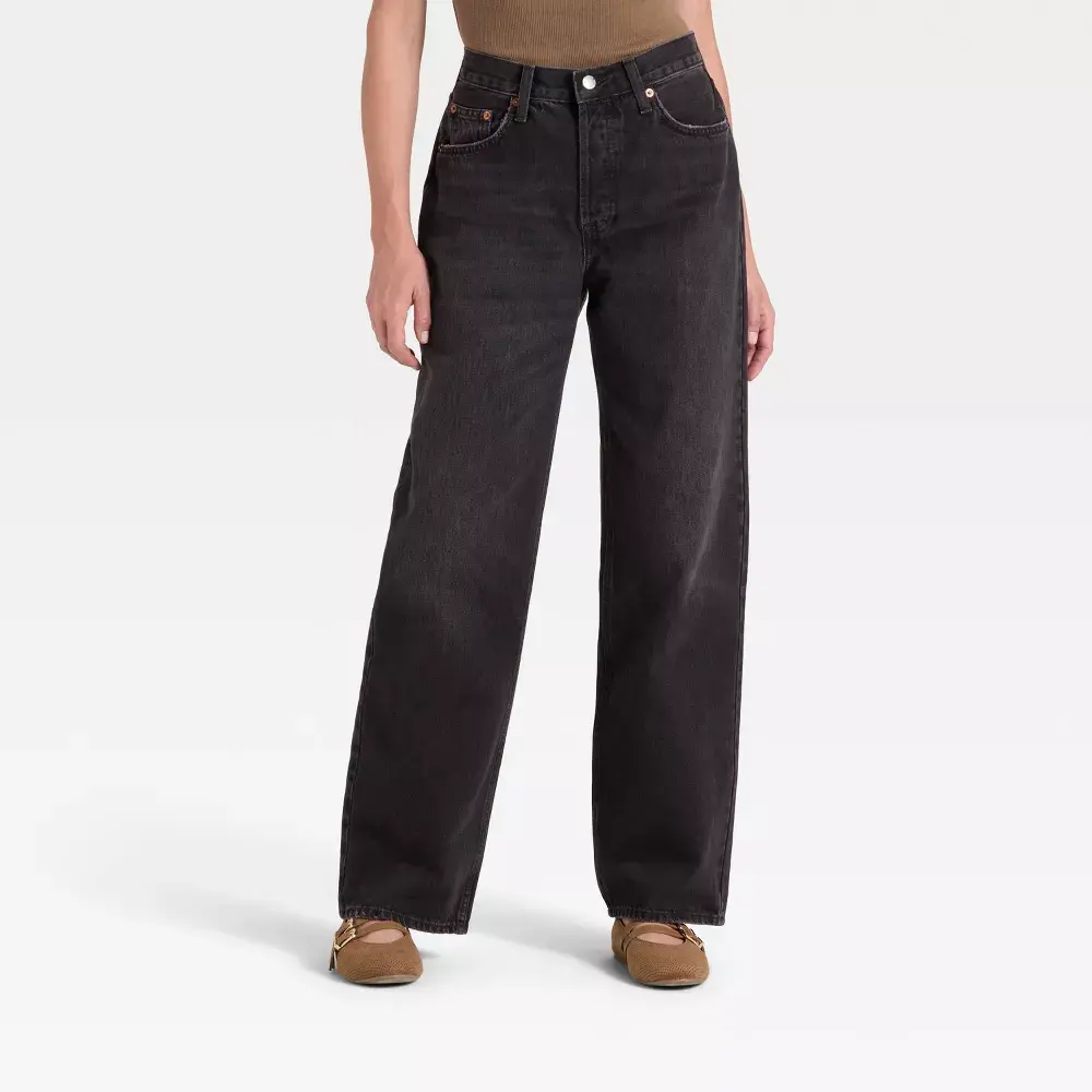 Universal Thread Women's 90's Mid-Rise Baggy Jeans, Relaxed Fit Cotton Denim Streetwear Clothing with Zipper Fly Universal Thread Women's 90's Mid-Rise Baggy Jeans, Relaxed Fit Cotton Denim Streetwear Clothing with Zipper Fly