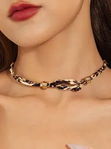 Elegant Leopard Print Leather Cord Necklace, Vintage High-End Pendant Choker Jewelry, Unique Design Cross-Border Fashion Accessory