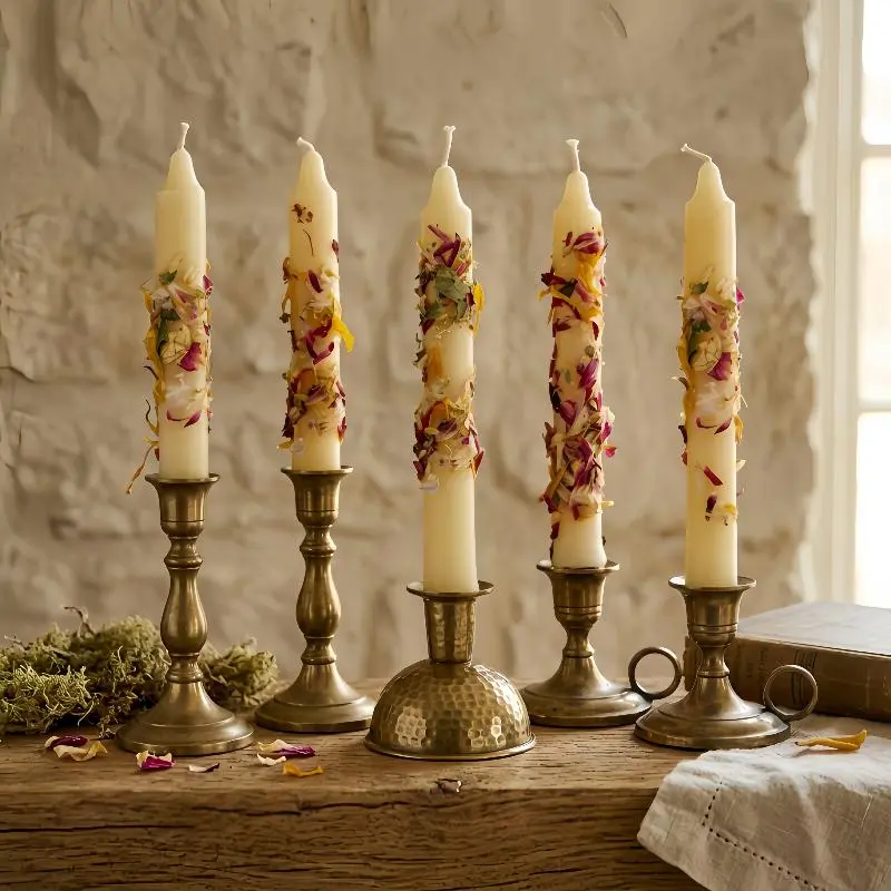 5-Pack White Honeycomb Stick Candles, Colorful Dried Chrysanthemum Decorative Long Candles, Ambient Lighting Table Decor, Commemorative Holiday Gift, Suitable for Halloween, Christmas, Valentine's Day, Wedding Candle Holder Decoration