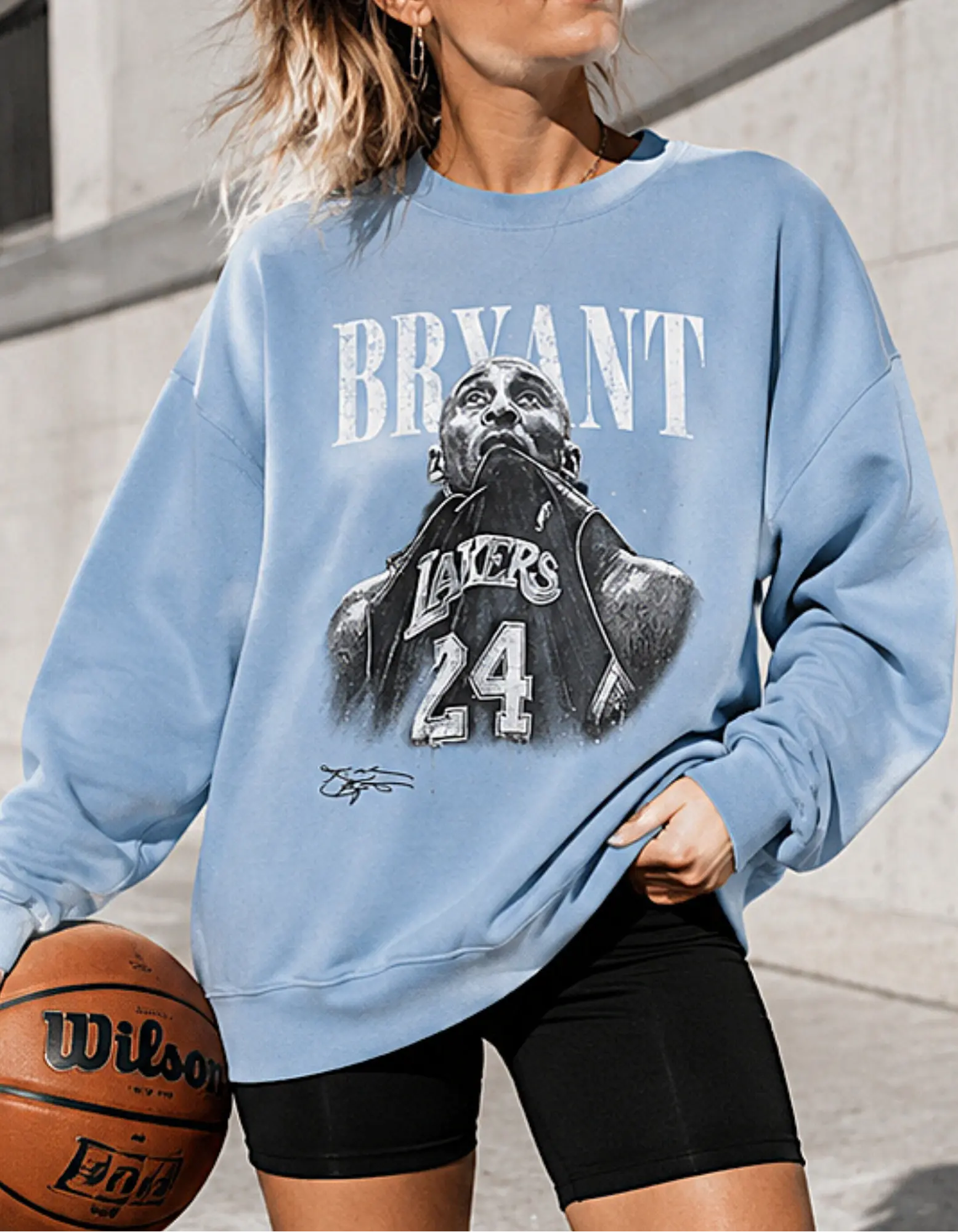 Unisex Kobe Bryant 24 Los Angeles Lakers Graphic Tshirt Hoodie Sweatshirt Aesthetic Casual Basic Streetstyle Tee