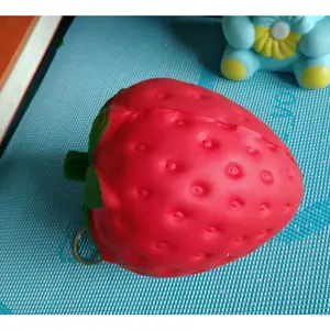 Anti-Stress Ball Strawberry - 12-Hour Strawberry Ball Design for Stress Relief in Soft, Comfortable Fabric