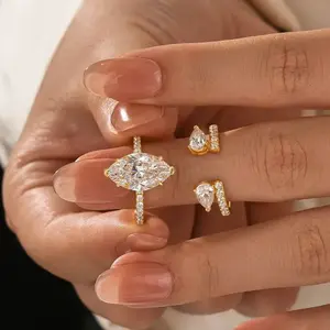 Maxine CZ 4.0ct Marquise Cut 2PC Golden Engagement Ring Set, Bridal Ring Set In Sterling Sliver, 5A Cubic Zirconia Women's Ring Jewelry,Wedding Ring Set for Daily,Travel,Proposal,Birthday,Anniversary