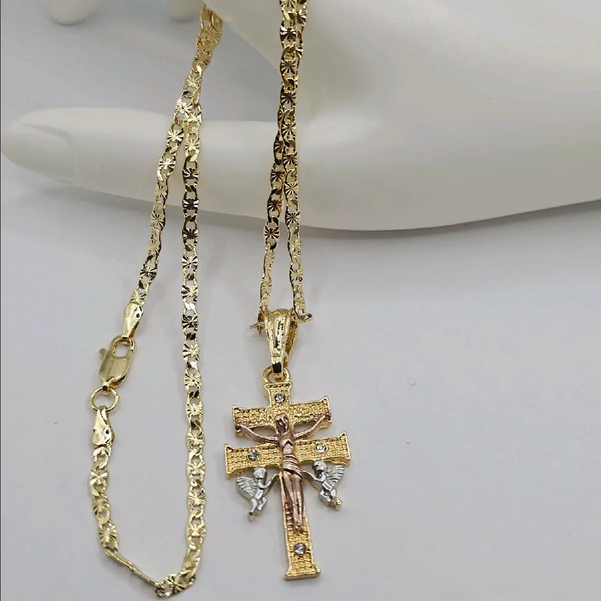 CARAVACA small necklace gold plated 18"inches