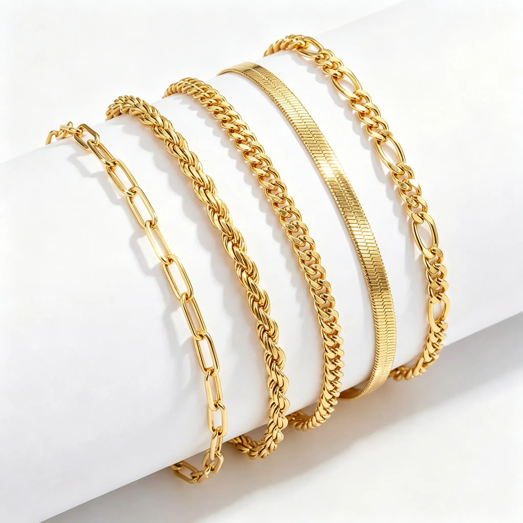 6Pcs Waterproof Gold Plated Bracelet Set for Women, Dainty Thin Stackable Cuban Link & Paperclip Multi-Layer Chain Bracelets, Minimal Punk Elegant Vintage Bracelet, Versatile Jewelry for Daily Wear Party Banquet, Mother's Day Fashion Accessories Gifts