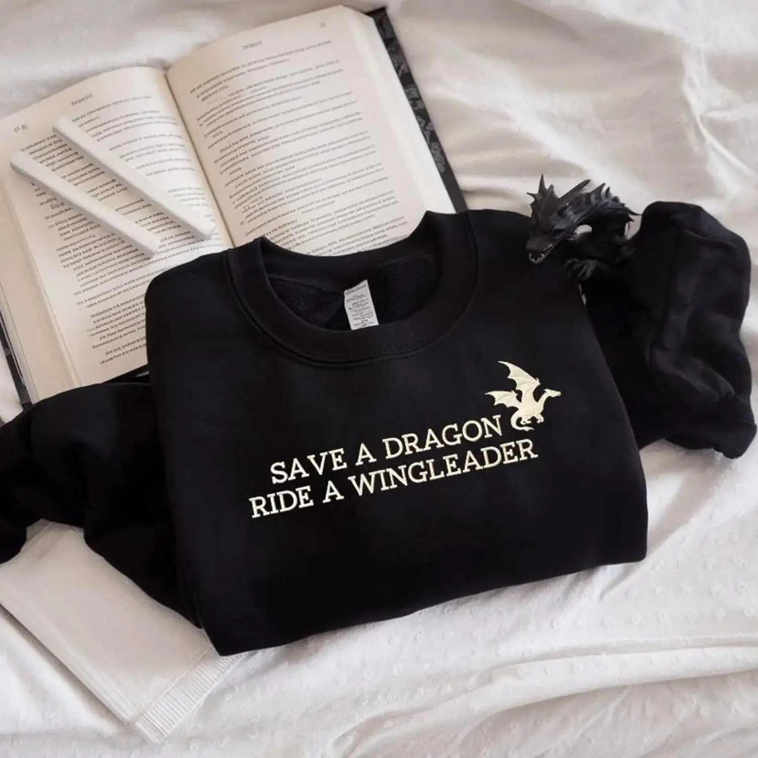 Save A Dragon Ride A Wingleader Sweatshirt, Onyx Xaddy Shirt, Riorson Xaden, Onyx Fourth, Dark Academia, Fourth War Collage
