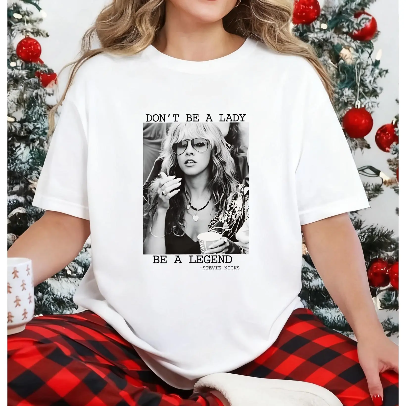 Men's Ribbed Crew Neck T-Shirt with "Don't Be a Lady Be a Legend" Printed Quote, Soft Cotton Casual Top with Double-Stitching, Menswear, Stretchy, Breathable, Mother's Day, All Seasons, Christmas, Hem, Shortsleeve, Fabric, Sleeves, Round Neck