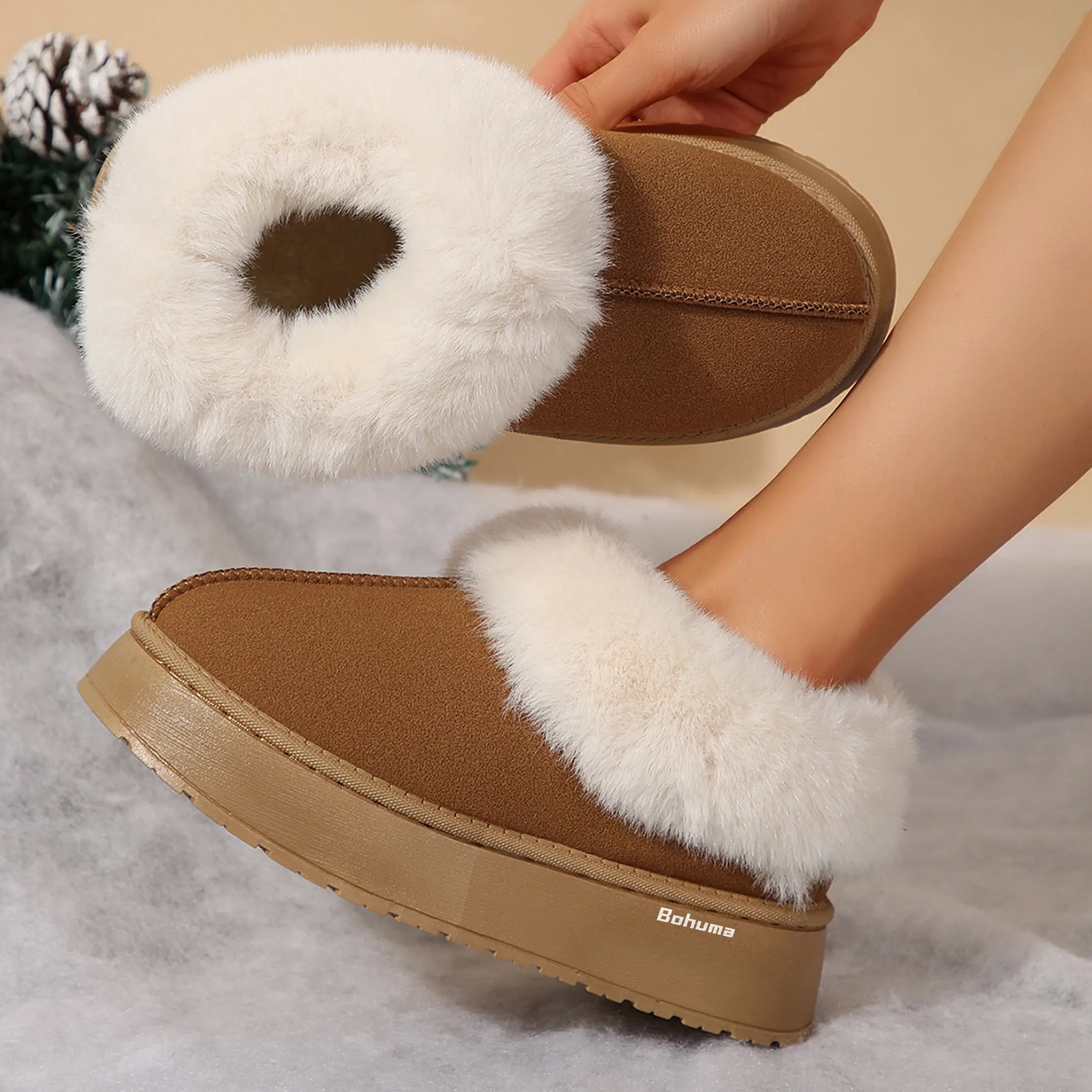 Women's  Cozy Plush Snow Boots Comfortable Plush Lining Anti-Skid Thick Bottom For Both Outdoor Indoor