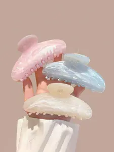 3-Piece Hair Clip Set, Flat Claw Clips, Stylish & Functional Design, Perfect for Everyday Use, Durable Material, Ideal Gift Option