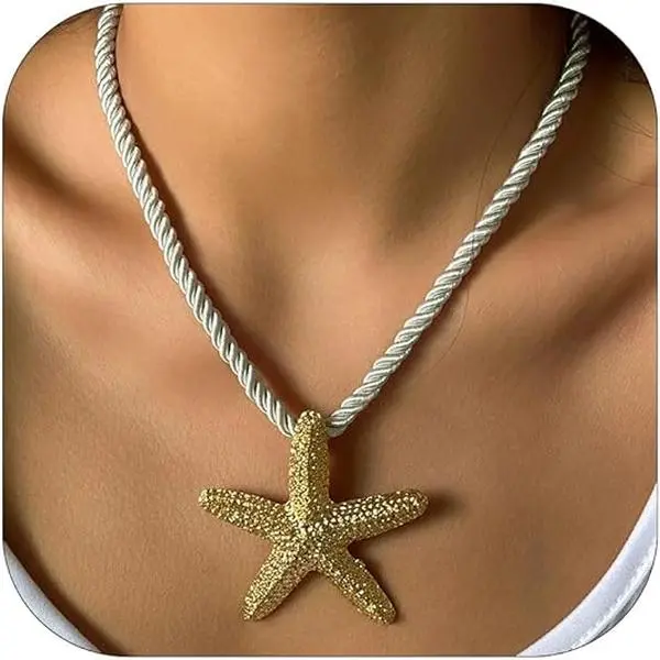 Women's Chunky Gold Starfish Seashell Necklace, Cutesy Coastal Holiday-Inspired Sparkly Charm Starfish Seashell Beads Chain Jewelry for Summer Outfits, Cutesy Coastal Necklaces, Holiday-Inspired Necklaces