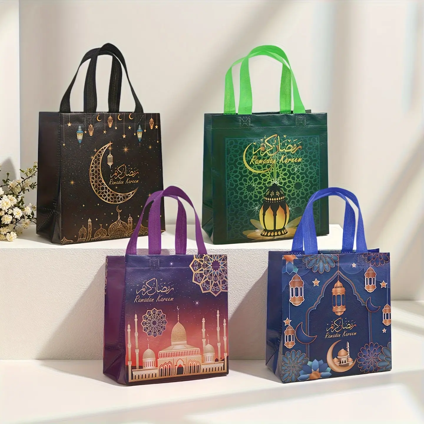 20 Ramadan Gift Bags and Packaging Bags, Gold Moon Print, Ideal for Islamic Party Supplies, 9x8.5x4.3 Inches, Perfect for Gift Exchange