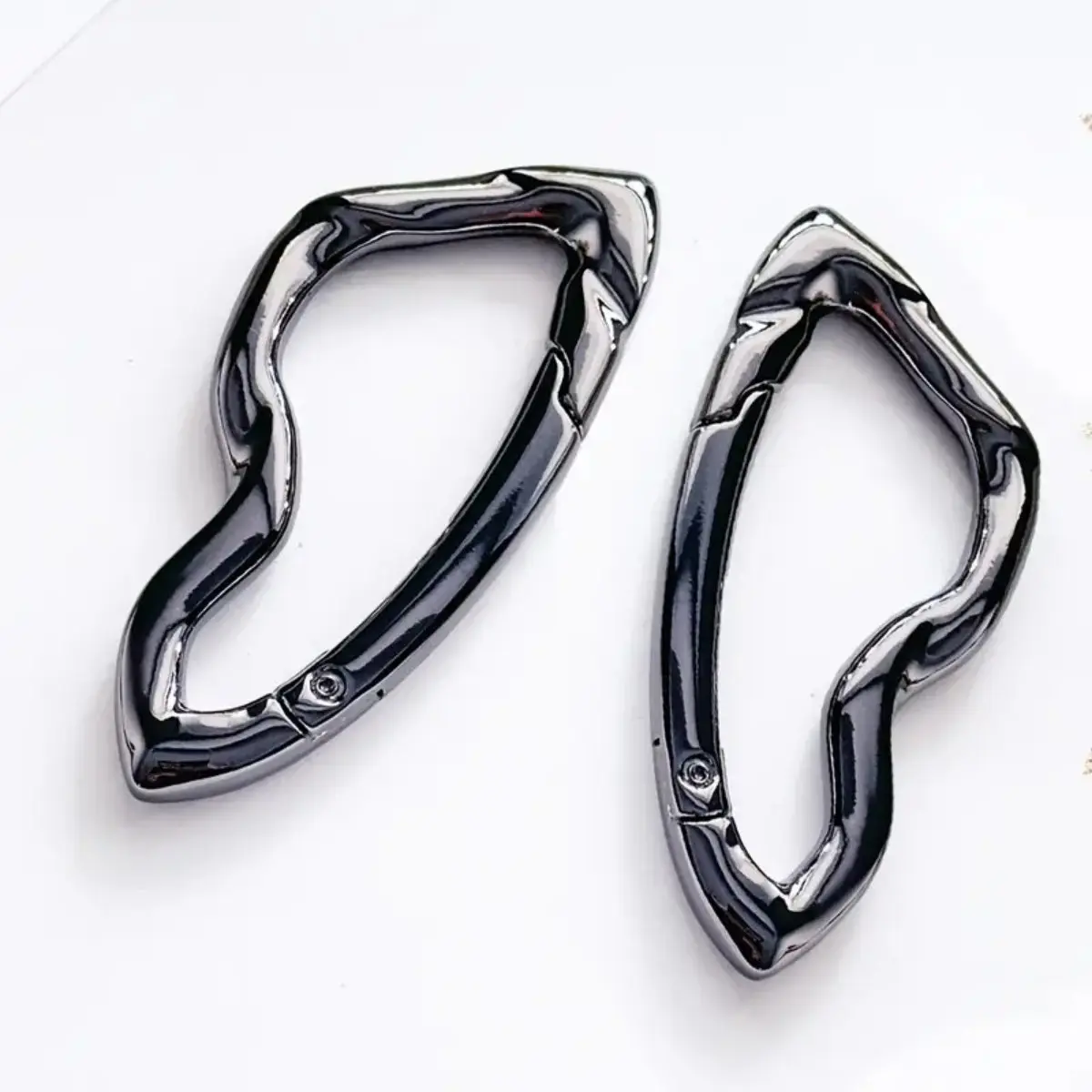 Chromantic OG Viral Carabiner Belt Loop Accessory - Fashion Accessory for Everyday Use