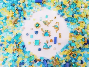 [Express] LUXURY - Elegant & Sparkling Charms for DIY Jewelry & Accessories Rhinestone Decorated Heart Diy Nail Art Diy Manicure Kit Acrylic Material