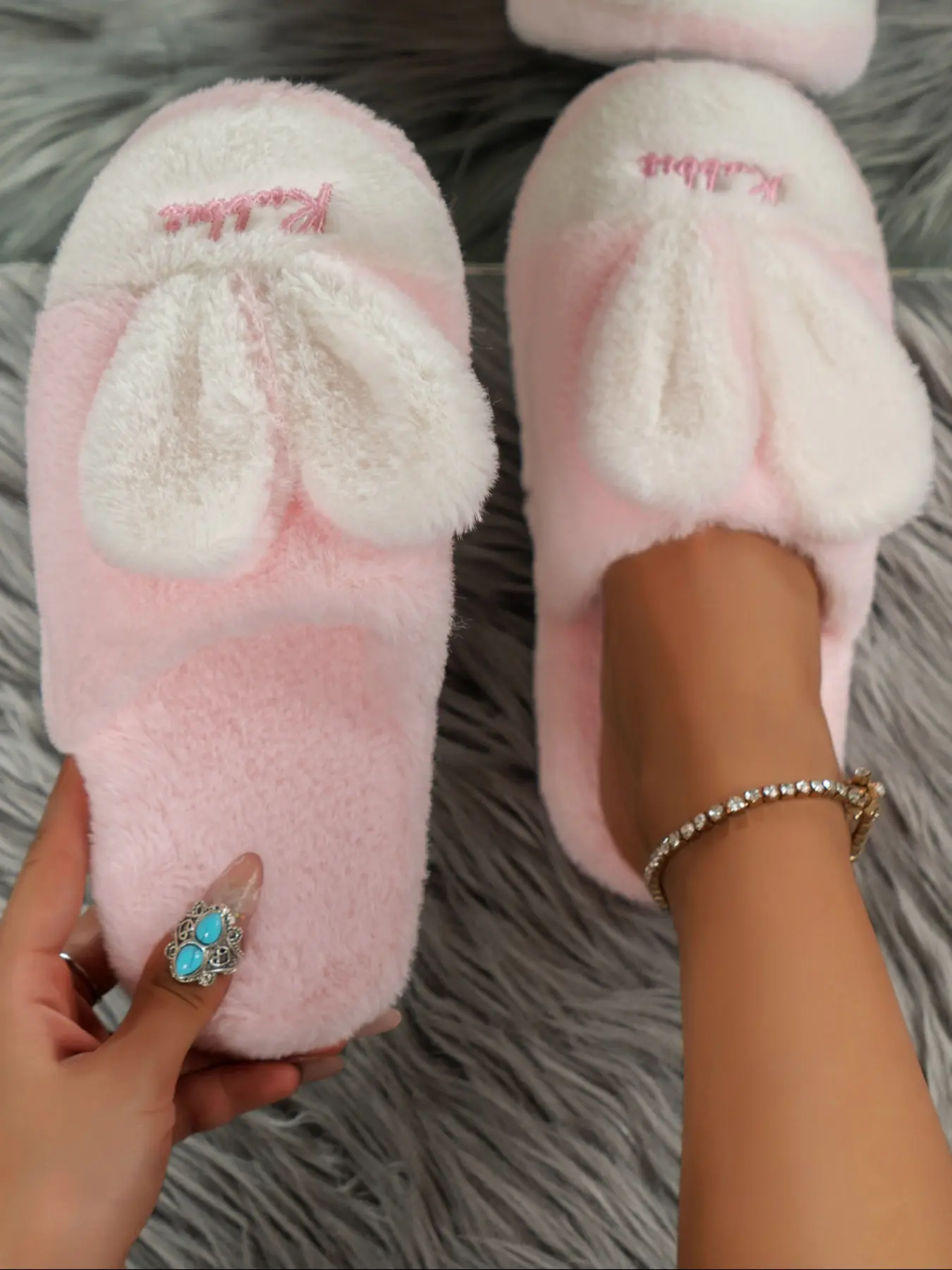 Women's Cute Cartoon Rabbit Plush Slippers, Warm Non-Slip Home Shoes, Fashionable Comfortable Daily Wear, Cozy Indoor Footwear