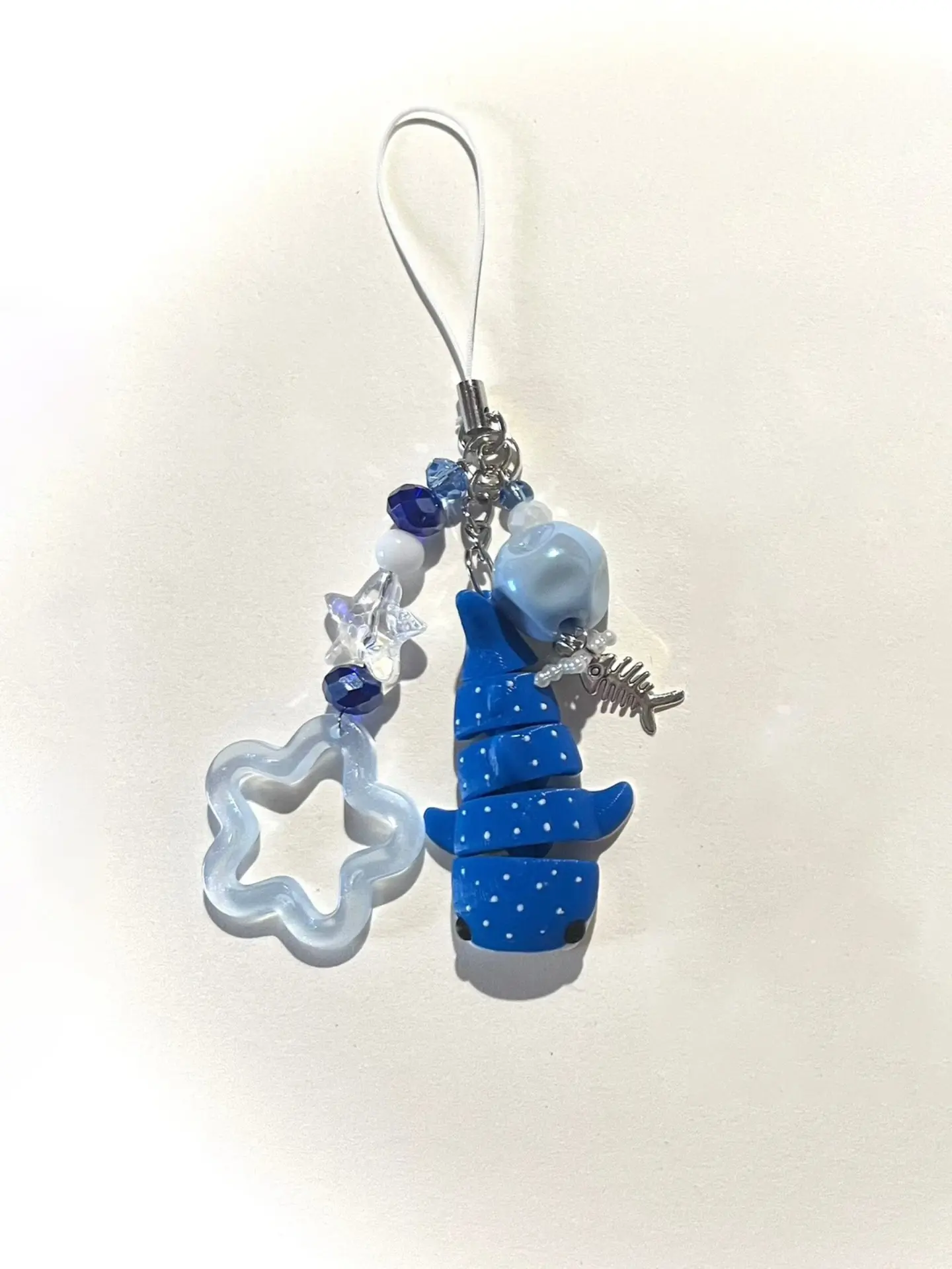 Blue Whale Phone Charm, Ocean Themed Beaded Keychain, Keychain Kawaii, Acrylic Star Bag Pendant, Cute Cartoon Animal Decoration, Handcraft Gift for Women, Key Rings