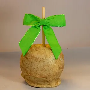 Apple Pie White Chocolate Caramel Apple 16 oz