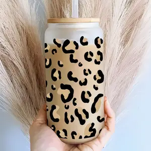 Vintage Leopard Pattern Design 16oz Covered Straw Glass Drinking Cup, Reusable Glass Drinking Cup, High-Quality Glass Jar Design, Suitable for Iced Coffee, Beer, Juice, Fashionable Glassware, Tumbler. Perfect Gift for Coffee Lover, Mom, Family and Friends
