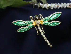 Women's Green Crystal Dragonfly Brooch - Insect Theme Fashion Accessory with Rhinestone Accents, Collar Clip Pin
