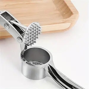 Heavy Duty Garlic Press 18cm, Durable Aluminum Garlic Crusher & Mincer Multi-Tool for Kitchen & Restaurant Use
