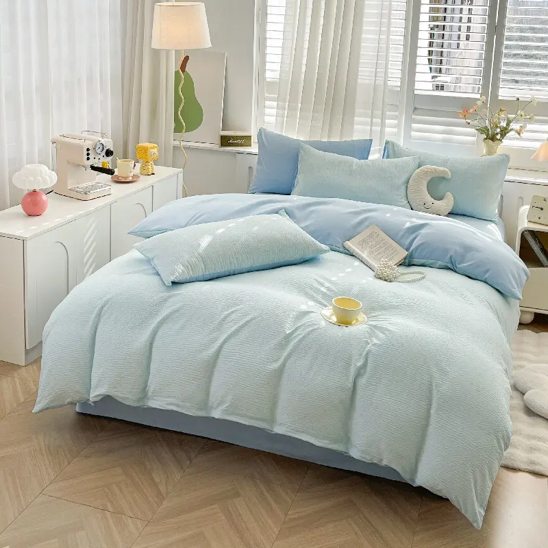 4-piece Super Soft Seersucker Bedding Set (including 1 Quilt Cover + 1 Bed Sheet + 2 Pillowcases) - Universal in Bedrooms, Dormitories, and Rooms, Suitable for All Seasons, Easy To Take Care Of, Complete Bedding Sets