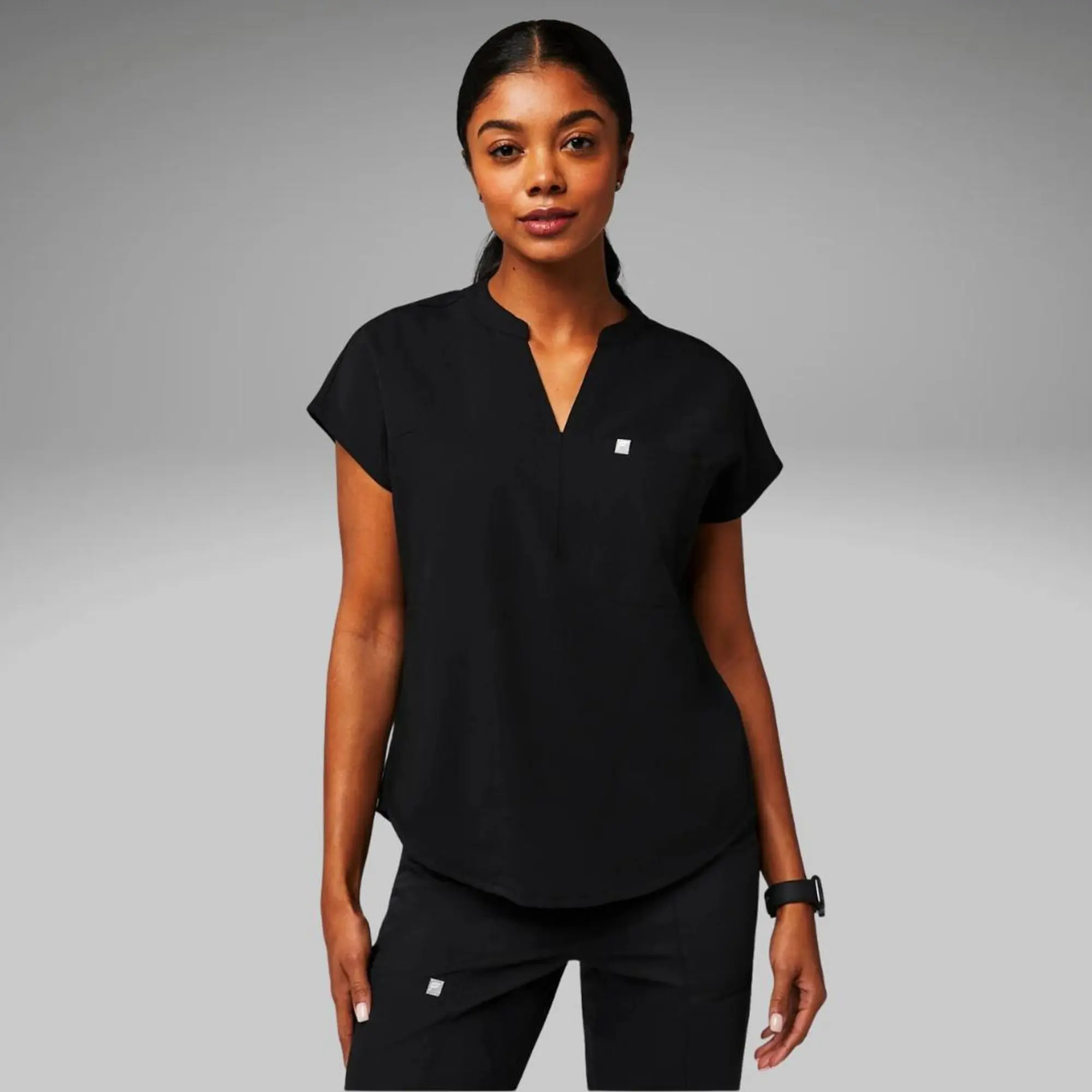 Fabletics Lady's Breathable Casual Spandex Clothing - Women's Evolve Oversized 3-Pocket Scrub Top