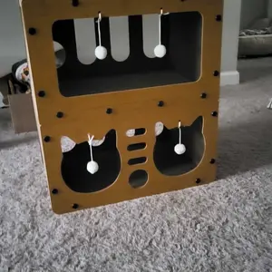 【Already have 10K favorites】2 in 1 Cat Bed with Scratching Board Pet Furniture for Indoor Cats Suitable for multiple cats Durable Double Layer Design Cat Bed Stylish and Comfortable Cat Furniture for All Seasons Wooden cat bed