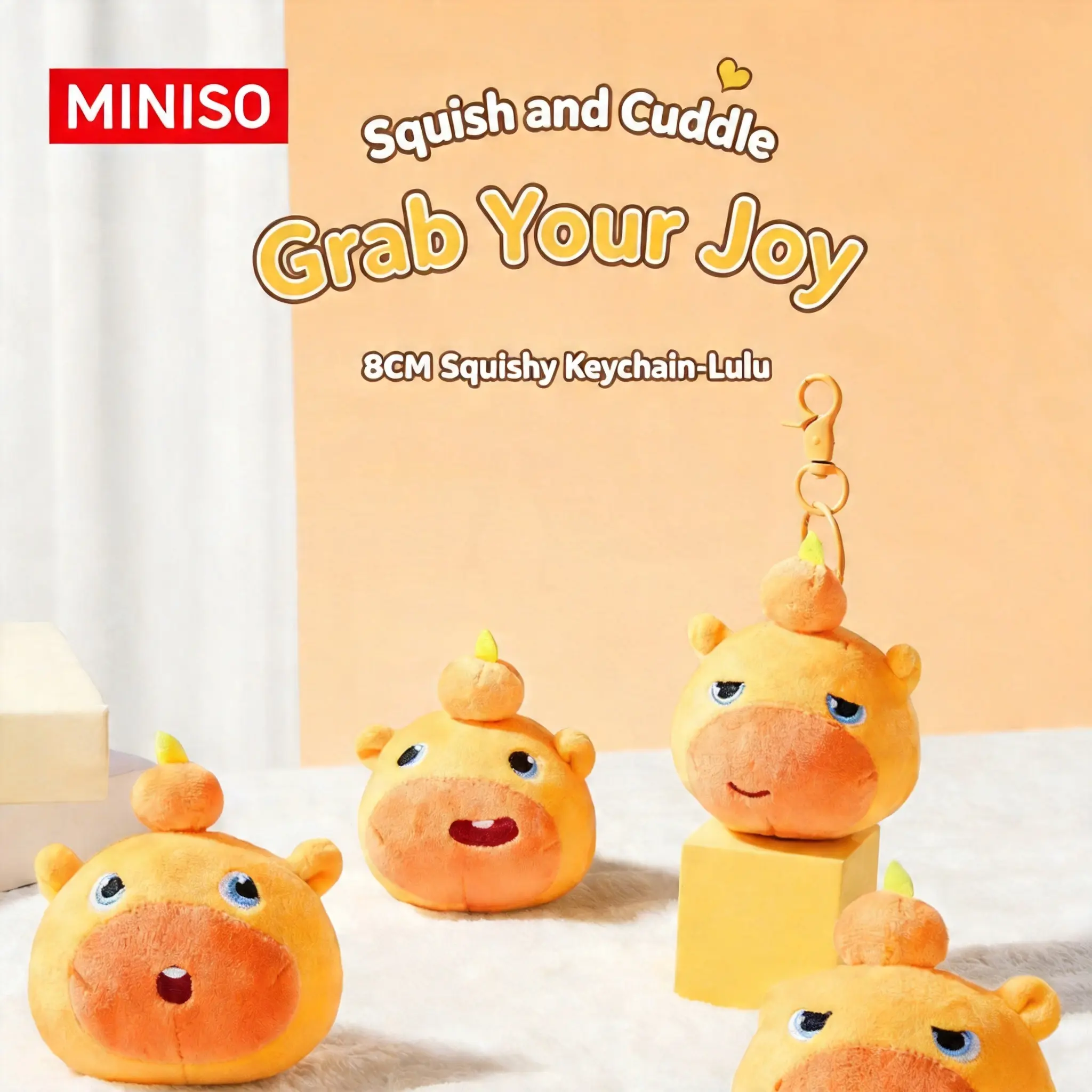 MINISO River Otter “Lululu” plush doll charm—stress-relief squeeze toy and bag pendant, Back To School
