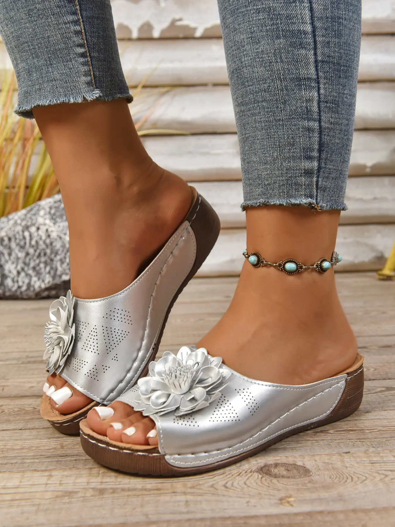 Women's New Floral Decor Flat Bottom Sandals, Casual Comfortable PU Leather Shoes, Perfect for Jeans and Daily Wear, Ideal for Walking and Shopping, Classic Casual Summer Sandals, Fashionable PU Slides