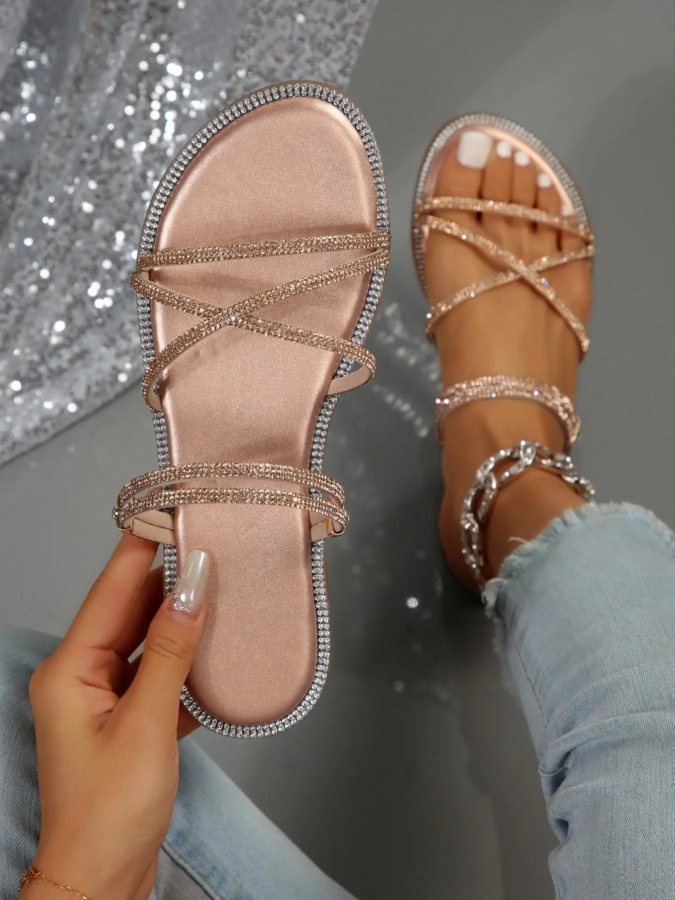 Summer New Fashion Round Toe Open-Toe Strappy Cross Glass Rhinestone Slip-On Crisscross Strap Sandals, Chic Summer Footwear, Women's Flat Beach Vacation Two-In-One Flip Flops, Glitter Strappy Sandals, Casual Trendy Sandals, Fashionable Flat Sandals