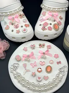 19 Piece Hole Shoe Buckle Set, Bow Mermaid Tail Pearl Chain Design, Kawaii Sweet Style, Hole Shoes Decoration Accessories