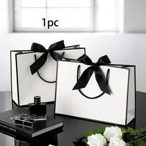 1pc Paper Gift Bag For Bestie, Best Friend, Friends, Perfect For Birthday, Christmas, And Thank You Occasions, Black & White Birthday Decoration, Birthday Gifts, Celebration Accessory, Decorative Ribbon Accent, Sturdy Construction, Event Organizers