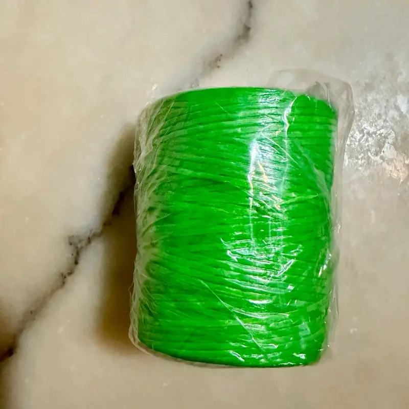 Waxed Rooster Tie String 500yards Hilo Encerado Para Gallos 500yardas for Rooster Ties