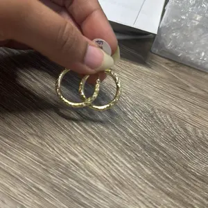 Medium hoops