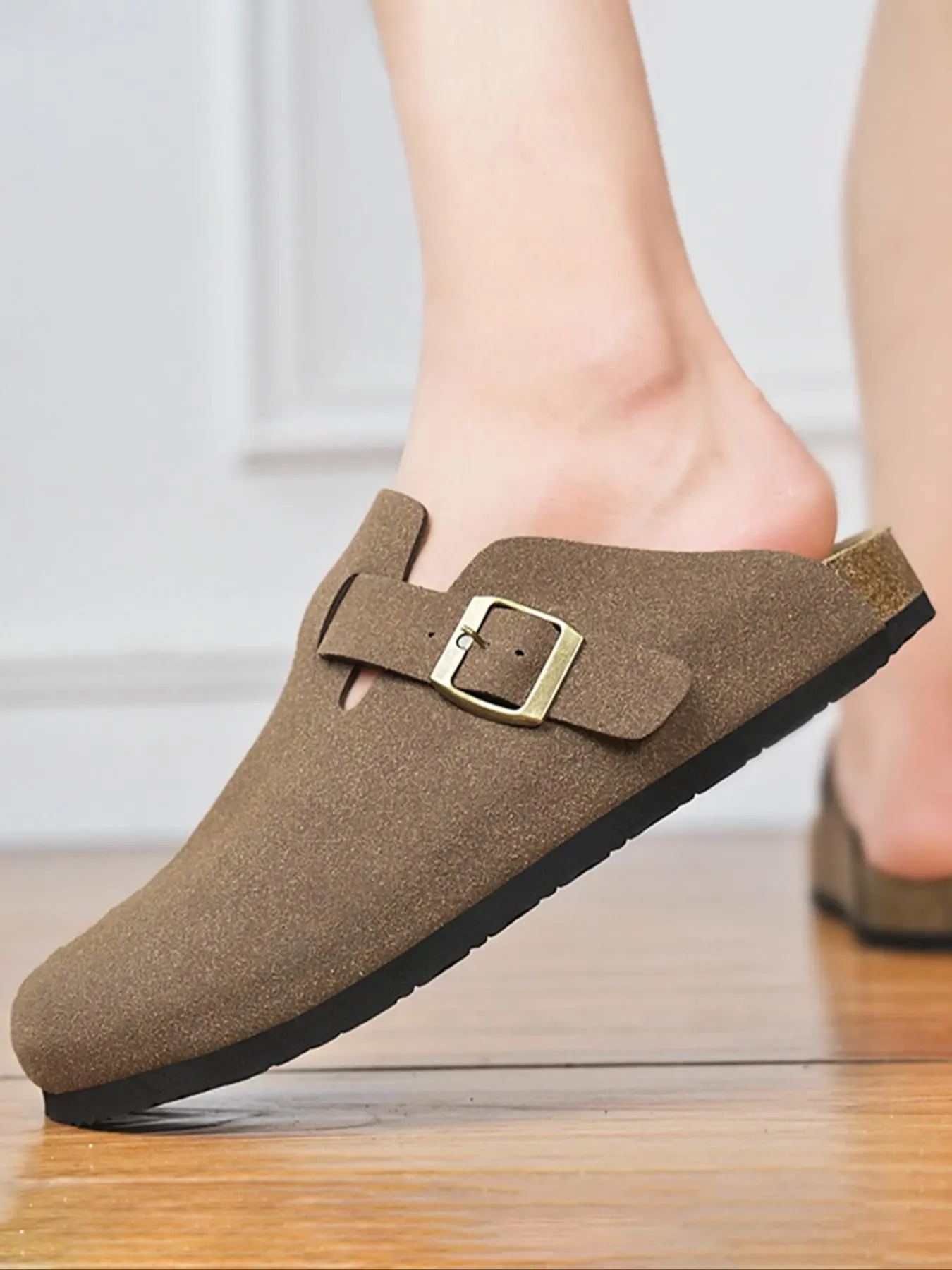 Unisex Cork Heel Clogs, Breathable Lightweight Clogs, Casual Comfortable Suede Fashion Slippers with Adjustable Buttons, Outdoor Slip-ons and Walking Shoes, Footwear, Flat Shoes, Minimalist Clogs