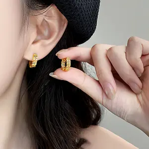 Copper coin earrings, feminine, individualistic, fashionable, light luxury, hollowed-out ear buckles, niche, high-end, versatile and exquisite earrings