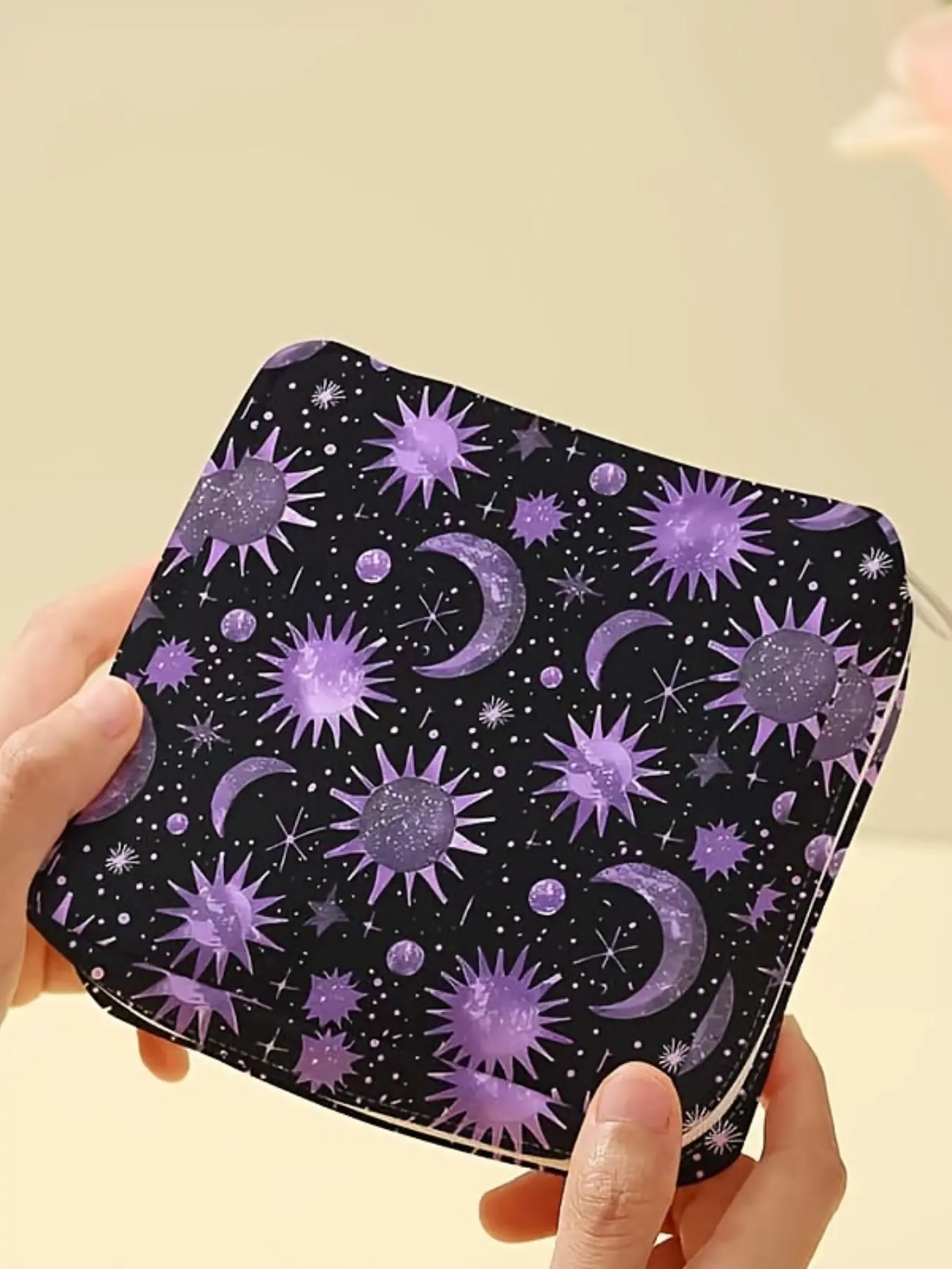Star & Moon Pattern Sanitary Napkin Storage Bag, Lightweight Tissue Bag for Women's Products, Travel Cosmetics Storage Box, Zipper Pouches, Travel Organizer Bag, Zippered Storage, Portable Travel Organizer