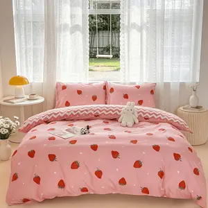 3pcs Strawberry Bedding Set (1 Fitted Sheet + 2 Pillowcases), Soft Lightweight Design, Ideal for Spring Summer Use, Perfect Gift