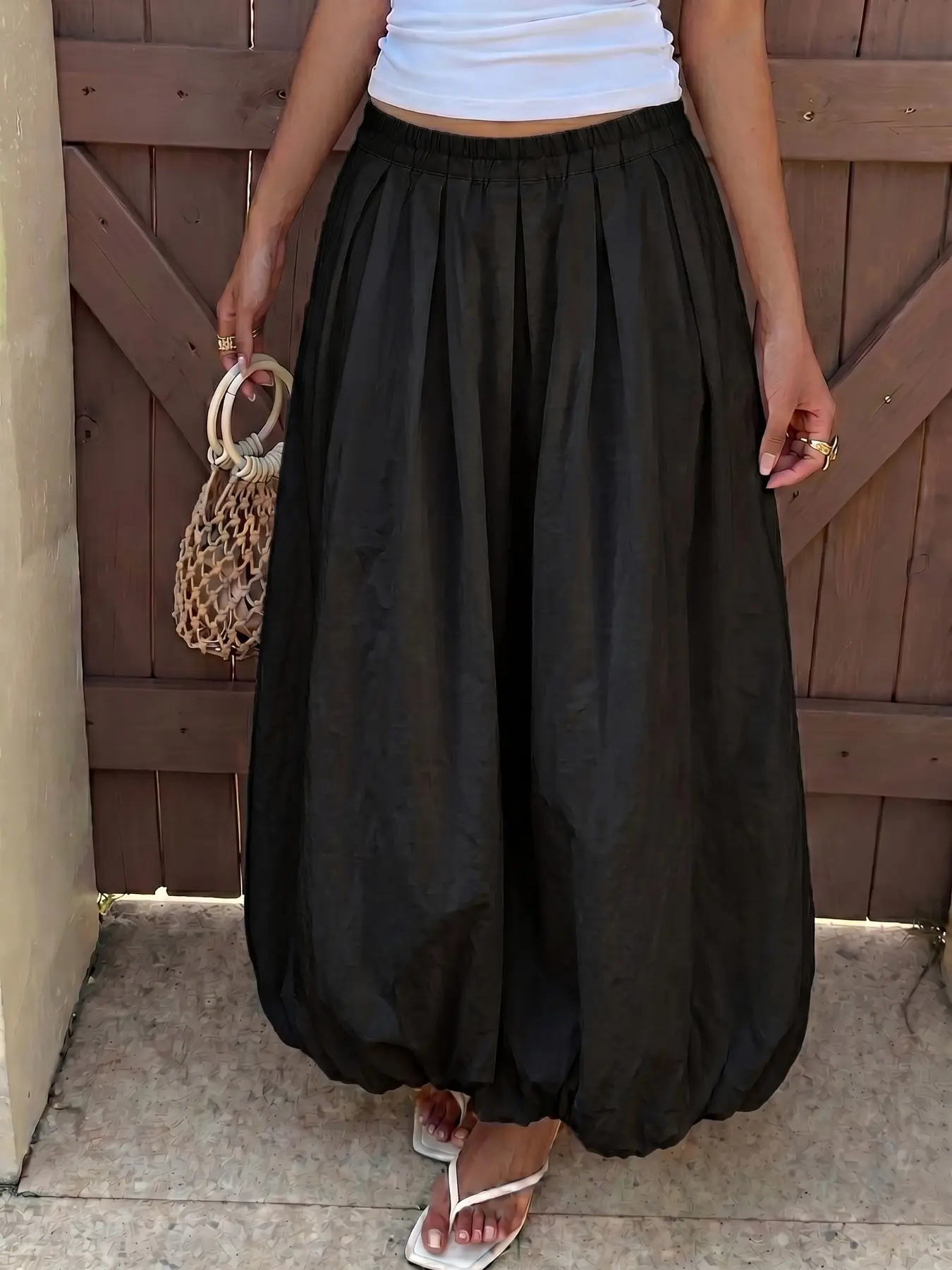Long White Bud Midi High Waist Loose Chic Casual Womenswear Elastic Skirt — A trending bohemian vacation-style skirt for 2026, crafted with soft fabric, perfect for beach getaways and brunch outfits