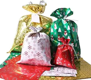 Wesgen Christmas Gift Bags, 40Pcs Santa Wrapping Gift Bag in 4 Sizes and 4 Designs, with Ribbon Ties and Tags WesGen