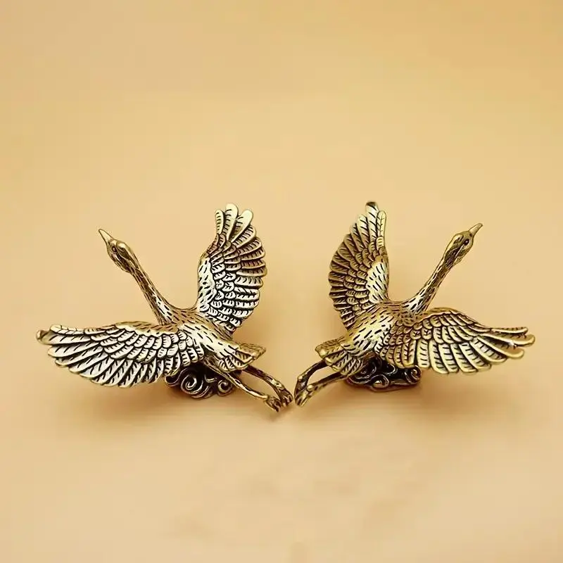 Elegant Brass Flying Crane Casting Metal Figurine - Vintage Collectible Style Compact Bird Miniature Figurine, Home Decor Desktop Ornament, Office Art Piece, Miniature Figurines, Casting Metal Figurines