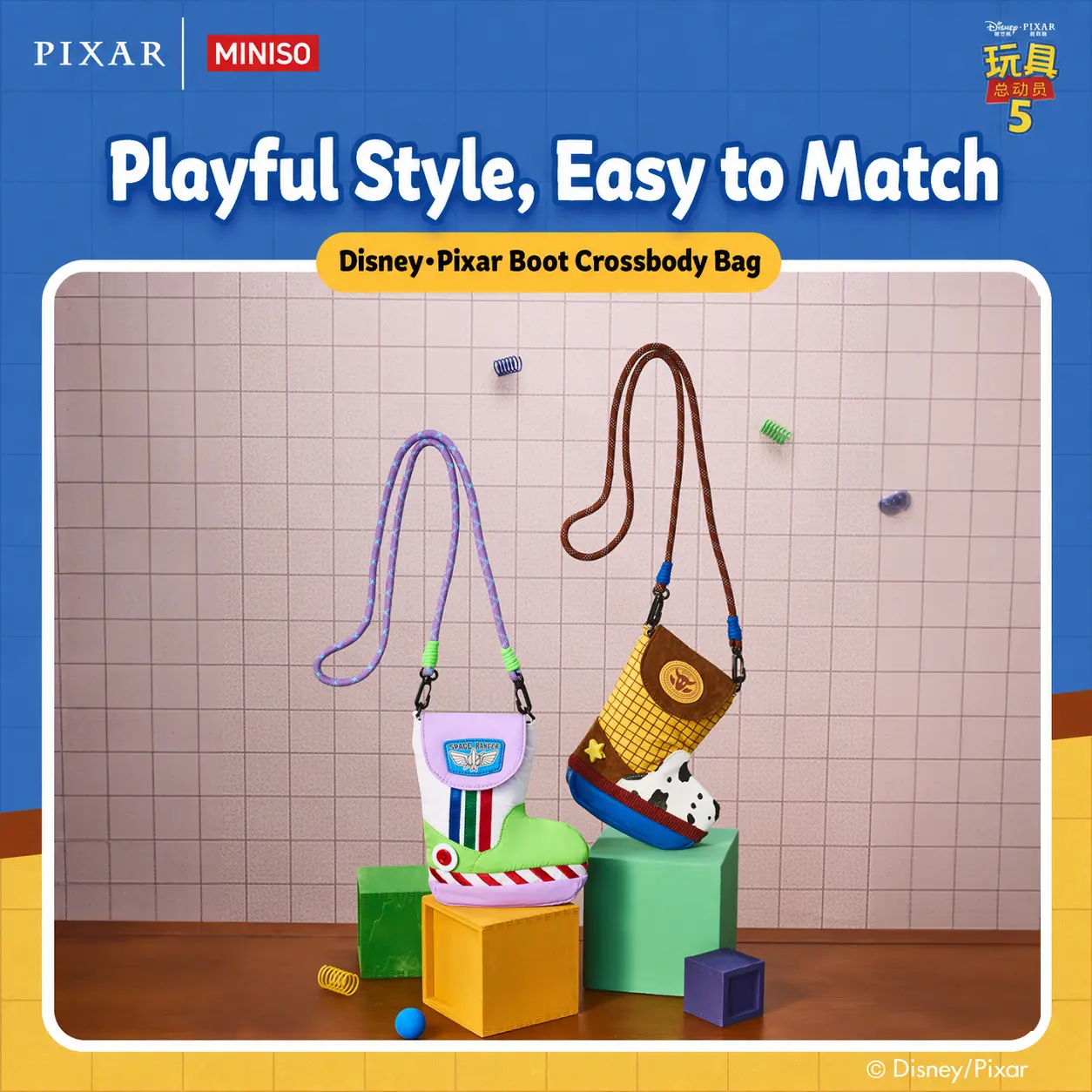 Miniso x Disney Toy Story Boot-Shaped Crossbody Messenger Bag, Cute Casual Novelty Purse, Lightweight for Holiday & Travel, Basic, Hangable, Retro, Playful Crossbody, School‑To‑Travel, Back To School