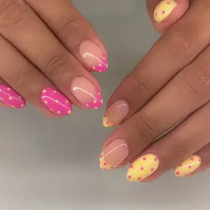 24pcs Acrylic Fake Nails, Block Polka Dot Design, Short Oval Shape, Reusable, Easy to Apply, Perfect for All Occasions, Nail Art