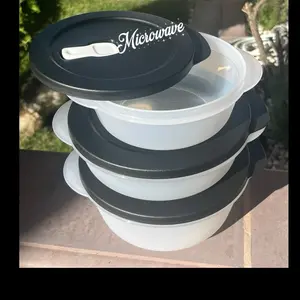 Microwave-Safe Set of 3 – 2, 4 & 6 Cups with Dark Lids & Steam Valve