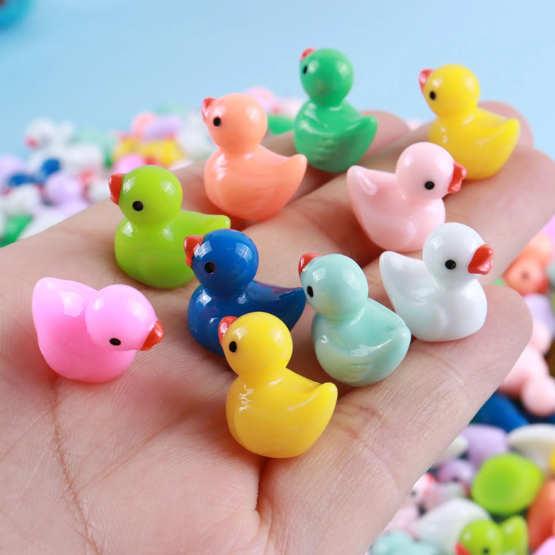 Mini Ducks, DIY Toy Mini Resin Ducks, Resin Animal Sculptures, Resin Animal Ornaments, Animal Decorations, Bulk for Dollhouse Decor, Micro Fairy Garden Aquarium Tiny Toys, Decorative Figurines, Resin Figurine Statue