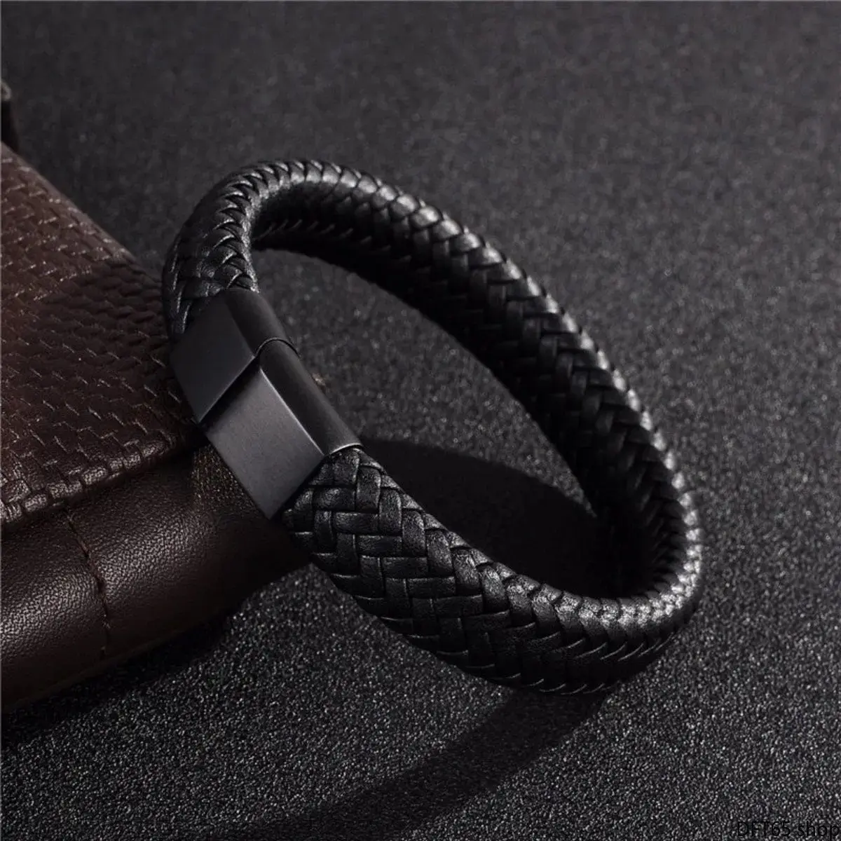 Unisex Woven Leather Bangle - Adjustable Open Cuff, 21 cm Lightweight Wristband for Daily, Action & Adventure, Fashion Indoor & Outdoor Occasions, Easy to Wear & Remove
