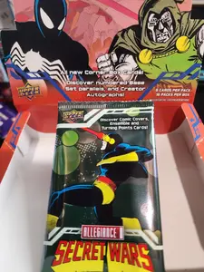 Marvel SECRET WARS Allegiance Upper Deck HOBBY Pack! Chase Base Set Parallels, all new corner box cards, and Creator Autographs!!
