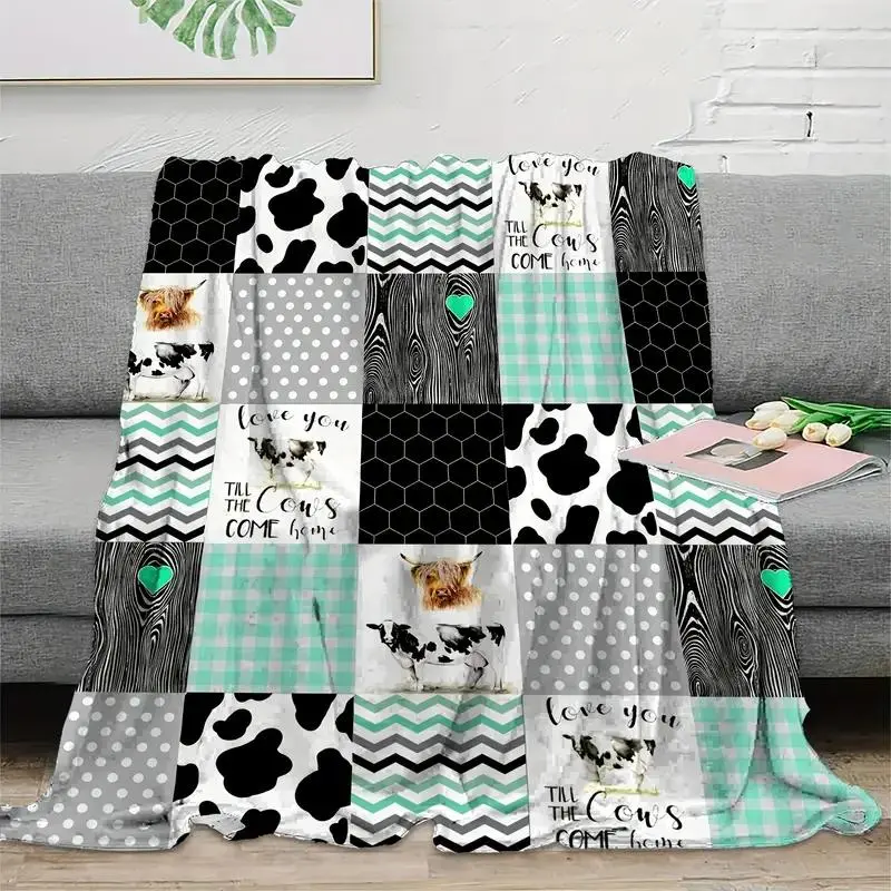 Cow Print Quilted Throw Blanket, 1 Count Soft Comfortable Warm Napping Blanket, Cozy Blanket Throw, Cool Bedroom Bedding Blankets for Home Office School Dormitory Outdoor Camping, Soft Comfy Blanket, Cow Pattern Blanket
