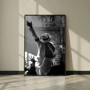 [SALE UP TO 45%] Michael Jackson Wall Art Poster, Iconic Fedora Silhouette, Vintage Concert Photo Decor for Home Gym Office, Unframed